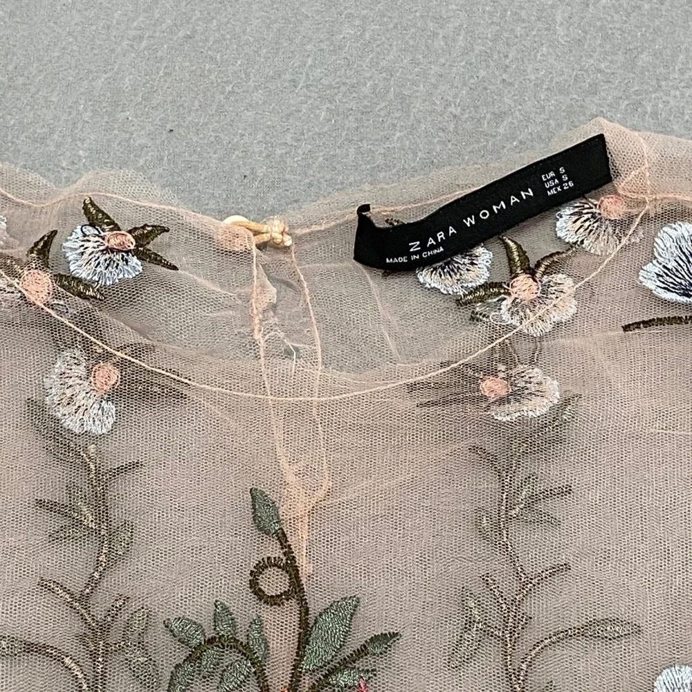 Zara Woman Pink Mesh Floral Embroidered Sheer Short Flutter Sleeve Top Small - Picture 2 of 8